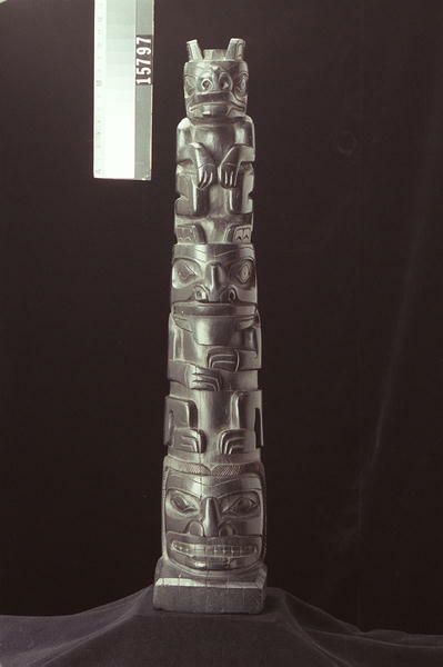 Image representing Pole, argillite.
