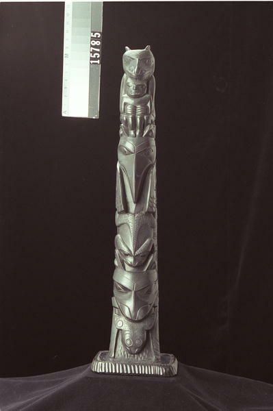 Image representing Pole, argillite.