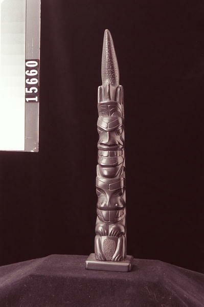 Image representing Pole, argillite.