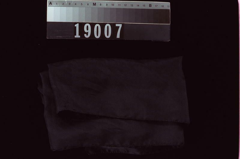 Image representing Scarf.