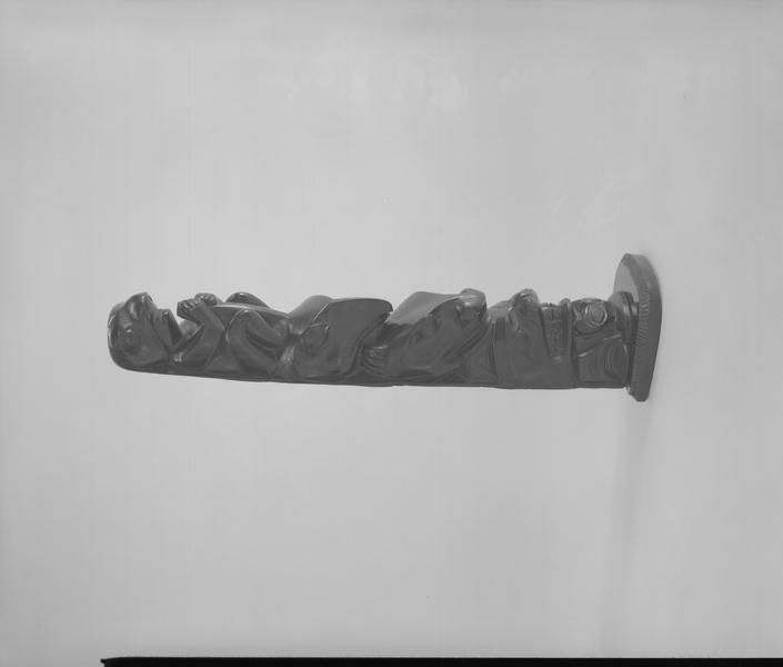 Image representing Pole, argillite.
