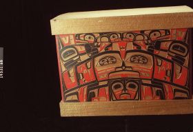 Image representing Chest; Lid.