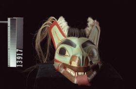 Image representing Headdress.