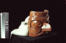 Image representing Headdress.