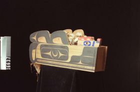 Image representing Headdress.