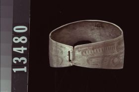 Image representing Bracelet.