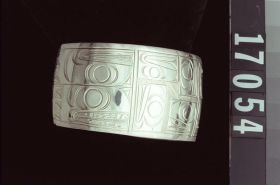 Image representing Bracelet.