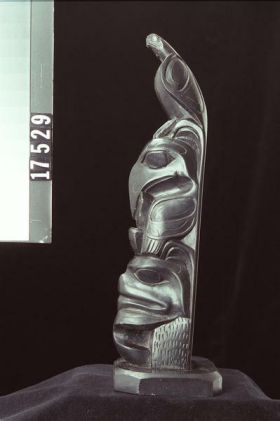 Image representing Pole, argillite.