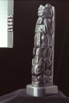Image representing Pole, argillite.
