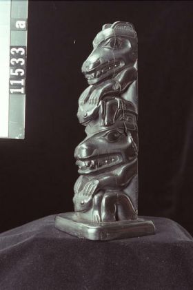 Image representing Pole, argillite.