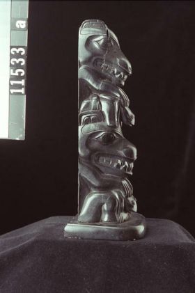 Image representing Pole, argillite.