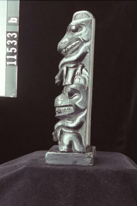 Image representing Pole, argillite.