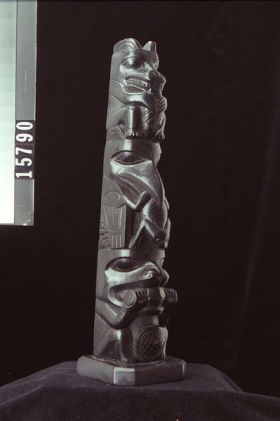 Image representing Pole, argillite.