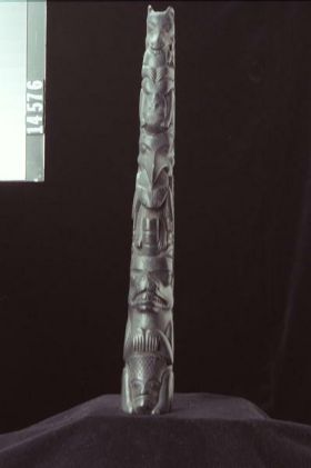 Image representing Pole, argillite.