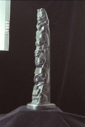 Image representing Pole, argillite.