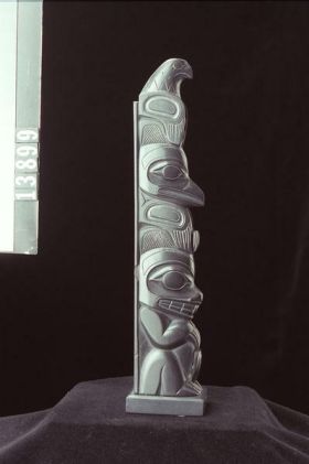 Image representing Pole, argillite.
