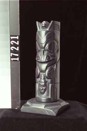 Image representing Pole, argillite.
