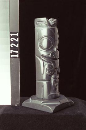 Image representing Pole, argillite.