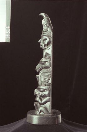 Image representing Pole, argillite.