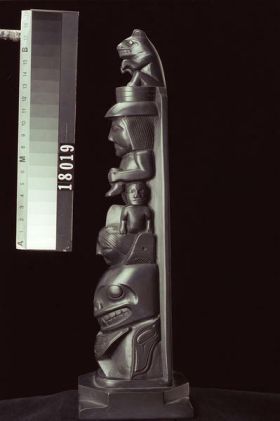 Image representing Pole, argillite.