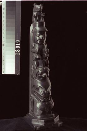 Image representing Pole, argillite.