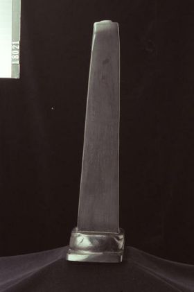 Image representing Pole, argillite.