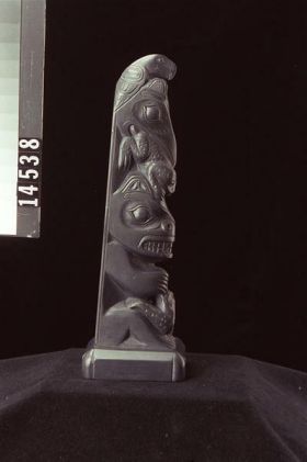 Image representing Pole, argillite.