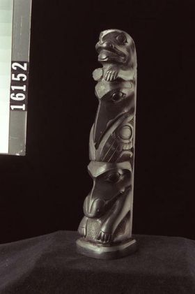 Image representing Pole, argillite.