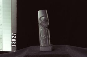 Image representing Pole, argillite.