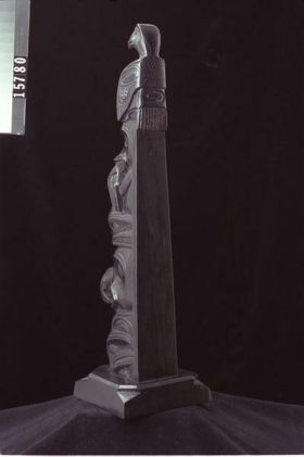 Image representing Pole, argillite.