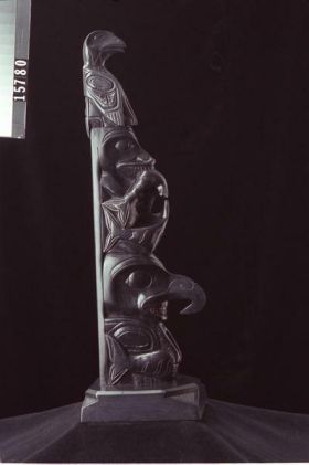 Image representing Pole, argillite.