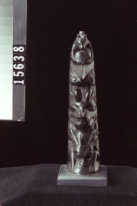 Image representing Pole, argillite.