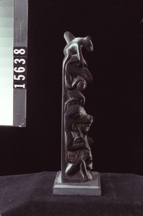 Image representing Pole, argillite.