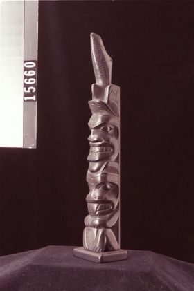 Image representing Pole, argillite.