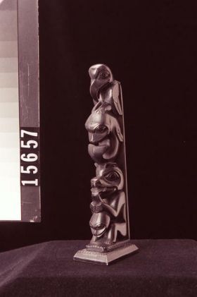 Image representing Pole, argillite.