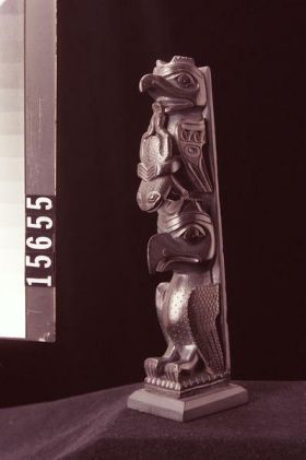 Image representing Pole, argillite.
