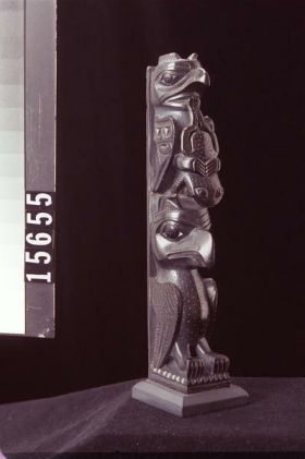 Image representing Pole, argillite.