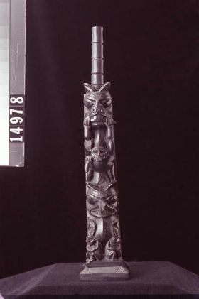 Image representing Pole, argillite.