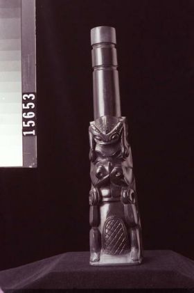 Image representing Pole, argillite.