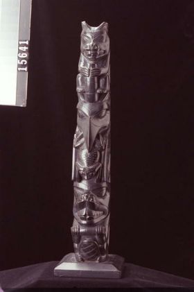 Image representing Pole, argillite.