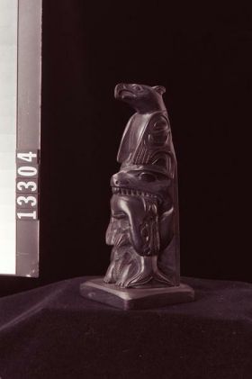 Image representing Pole, argillite.