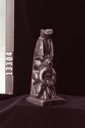 Image representing Pole, argillite.