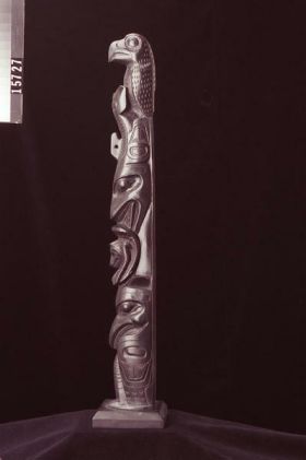 Image representing Pole, argillite.