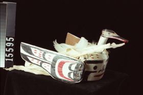 Image representing Headdress.