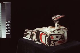 Image representing Headdress.
