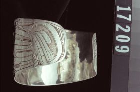 Image representing Bracelet.