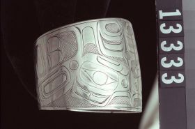 Image representing Bracelet.