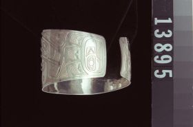 Image representing Bracelet.