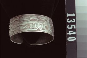 Image representing Bracelet.