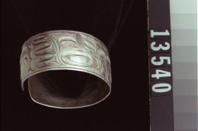 Image representing Bracelet.